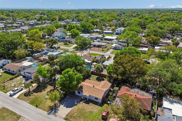 3516 W MCELROY AVENUE, Tampa, FL 33611