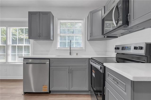 4447 Lake Breeze Drive, Stone Mountain, GA 30083