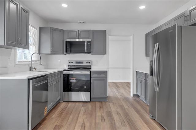 4447 Lake Breeze Drive, Stone Mountain, GA 30083
