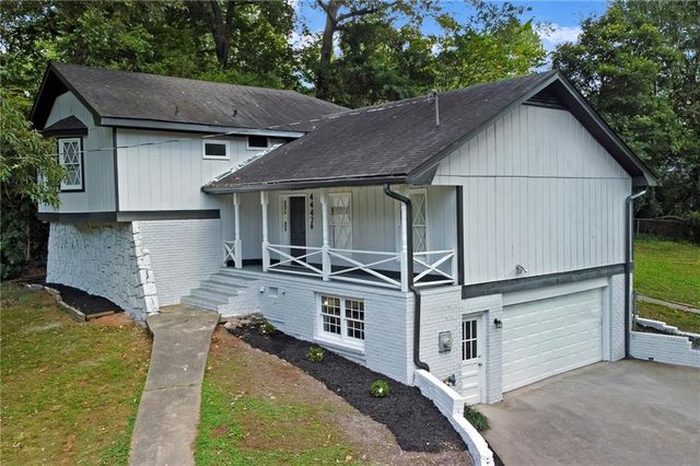 4447 Lake Breeze Drive, Stone Mountain, GA 30083