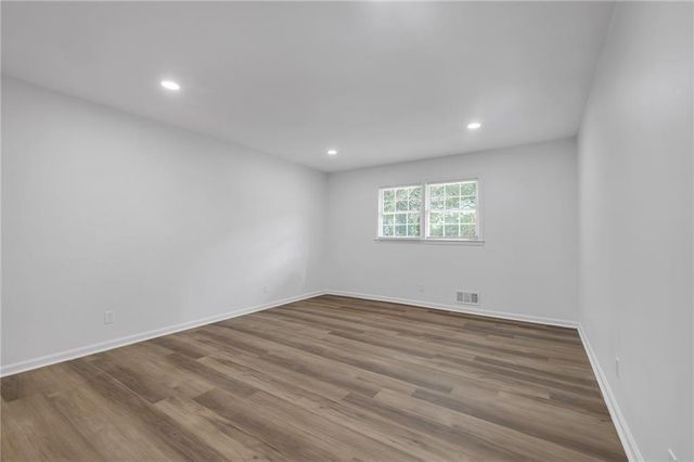 4447 Lake Breeze Drive, Stone Mountain, GA 30083