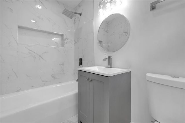 4447 Lake Breeze Drive, Stone Mountain, GA 30083