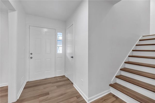 4447 Lake Breeze Drive, Stone Mountain, GA 30083
