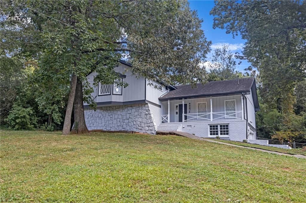 4447 Lake Breeze Drive, Stone Mountain, GA 30083