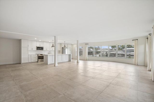 5100 Bayview Drive 106, Fort Lauderdale, FL 33308