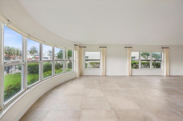 5100 Bayview Drive 106, Fort Lauderdale, FL 33308