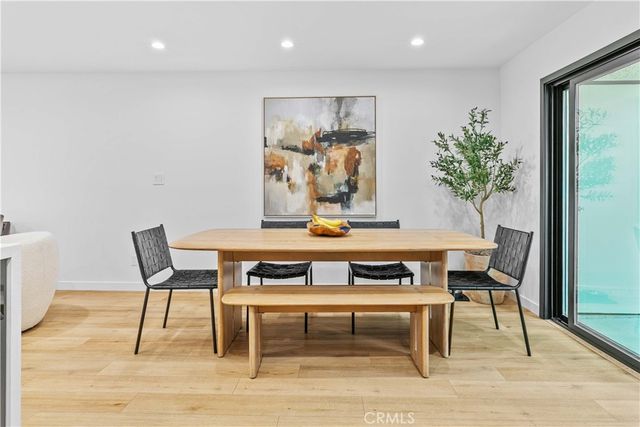 635 E Magnolia B, Burbank, CA 91501