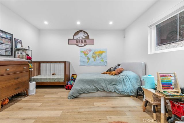 635 E Magnolia B, Burbank, CA 91501