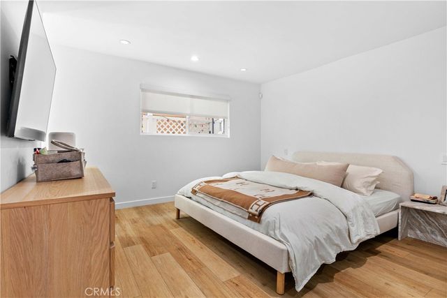 635 E Magnolia B, Burbank, CA 91501