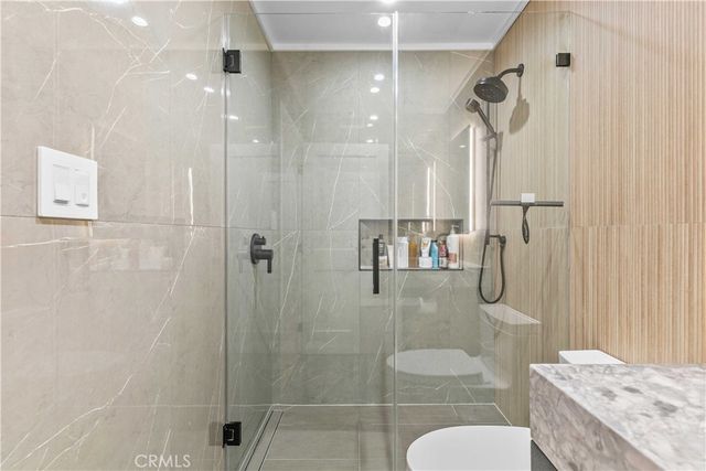 635 E Magnolia B, Burbank, CA 91501