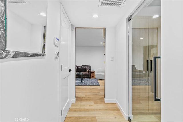 635 E Magnolia B, Burbank, CA 91501