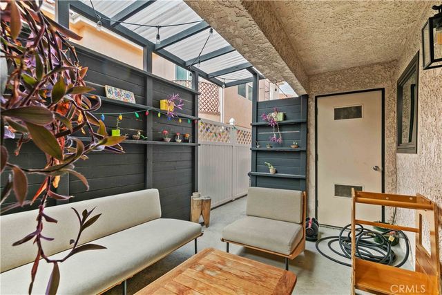 635 E Magnolia B, Burbank, CA 91501