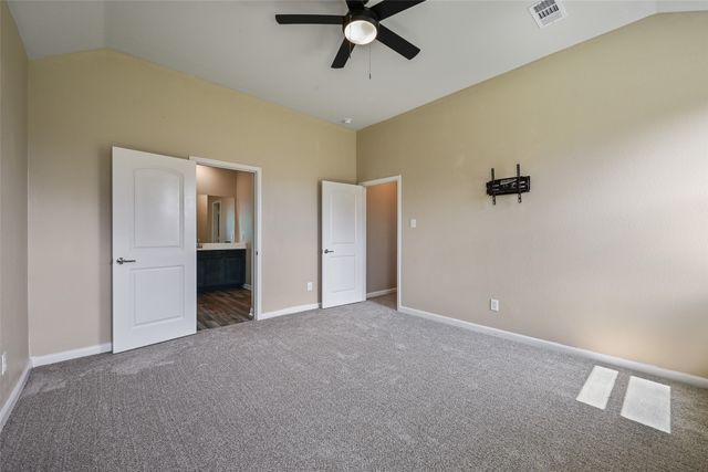 9609 Sierra Grande Drive, Fort Worth, TX 76140