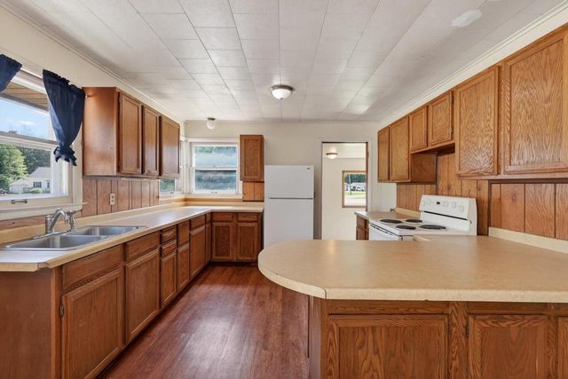 3320 BONOW AVENUE, Wisconsin Rapids, WI 54495