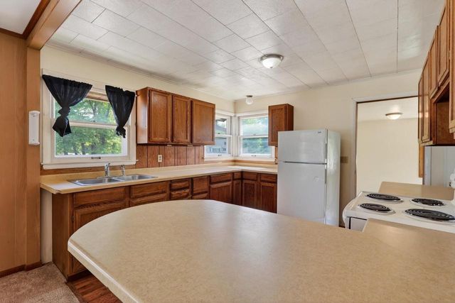 3320 BONOW AVENUE, Wisconsin Rapids, WI 54495