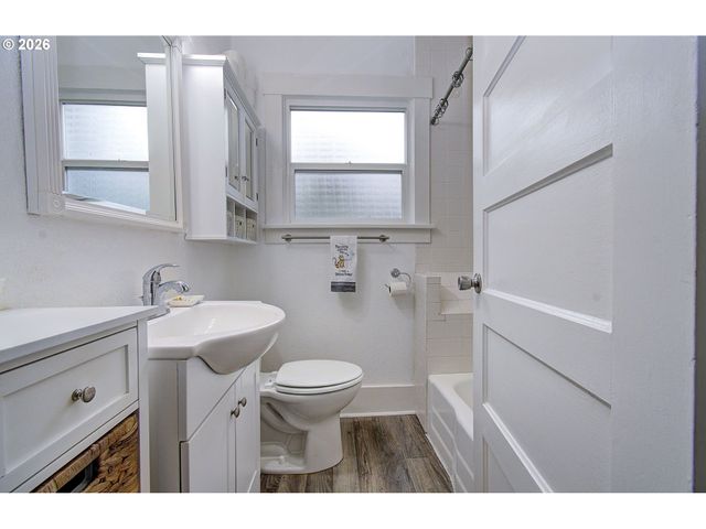 551 19TH Ave, Longview, WA 98632