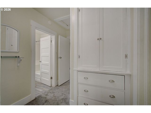 551 19TH Ave, Longview, WA 98632