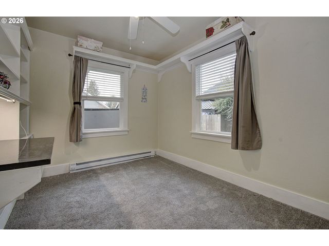 551 19TH Ave, Longview, WA 98632