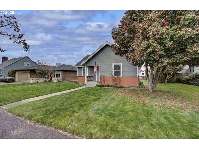 551 19TH Ave, Longview, WA 98632