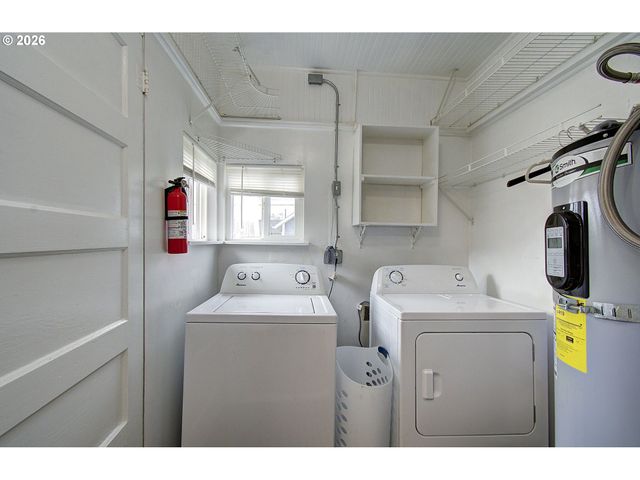 551 19TH Ave, Longview, WA 98632