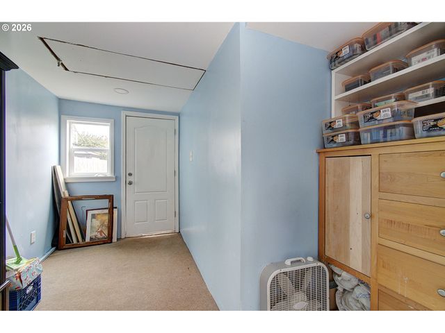 551 19TH Ave, Longview, WA 98632