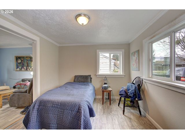 551 19TH Ave, Longview, WA 98632