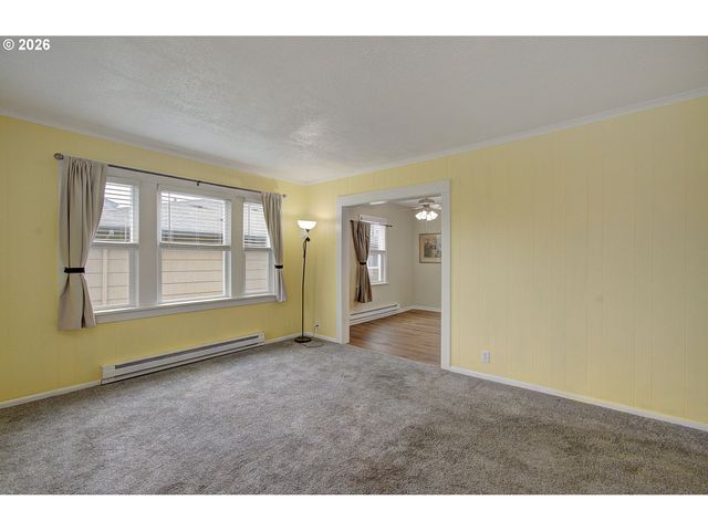 551 19TH Ave, Longview, WA 98632