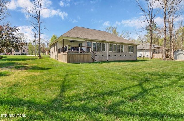 120 Forest View Drive, Crossville, TN 38558