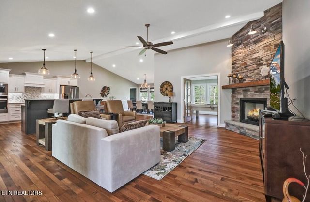 120 Forest View Drive, Crossville, TN 38558