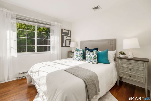 61 Center Drive, Greenwich, CT 06870