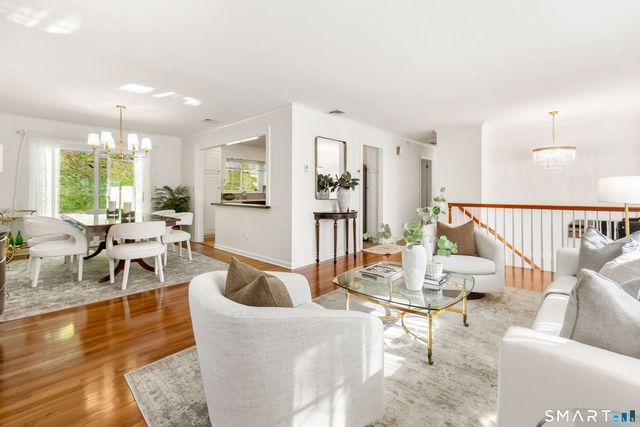 61 Center Drive, Greenwich, CT 06870