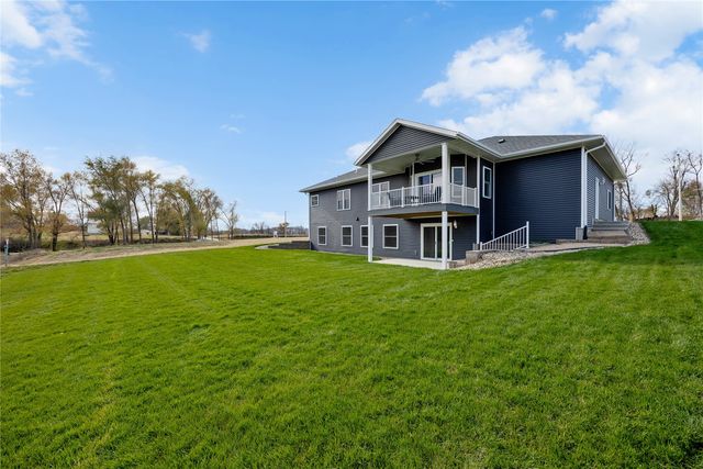 2416 Kestrel Drive SE, Cedar Rapids, IA 52403