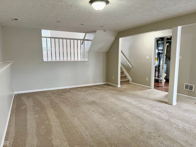 7943 Cardinal Cove W, Indianapolis, IN 46256