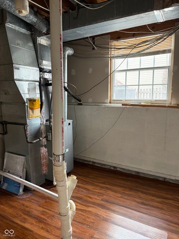 7943 Cardinal Cove W, Indianapolis, IN 46256