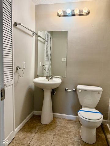 7943 Cardinal Cove W, Indianapolis, IN 46256