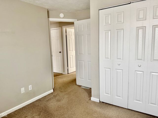 7943 Cardinal Cove W, Indianapolis, IN 46256