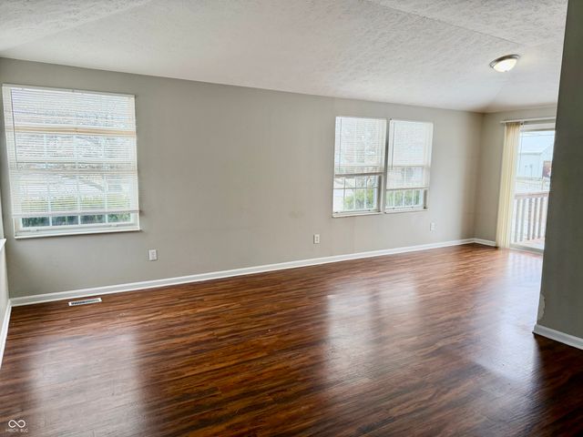 7943 Cardinal Cove W, Indianapolis, IN 46256