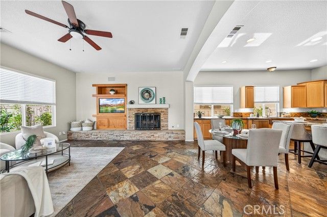 43922 Carentan, Temecula, CA 92592