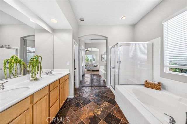 43922 Carentan, Temecula, CA 92592