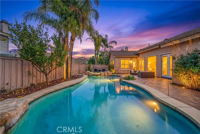 43922 Carentan, Temecula, CA 92592