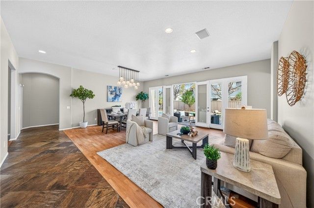 43922 Carentan, Temecula, CA 92592