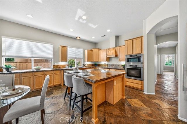 43922 Carentan, Temecula, CA 92592