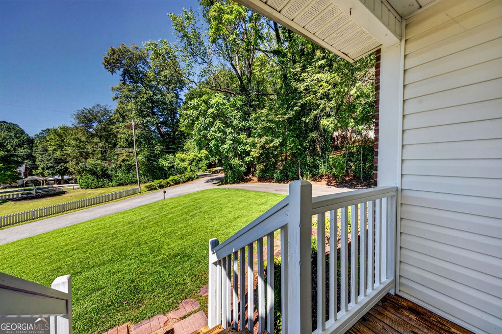 110 Maple Street, Clayton, GA 30525 — photo 3