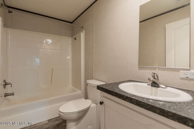 15472 SHARK Road W, Jacksonville, FL 32226