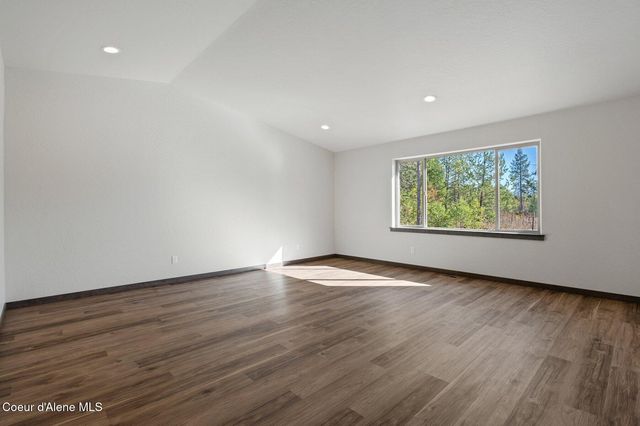 24883 N Old Hwy 95, Athol, ID 83801