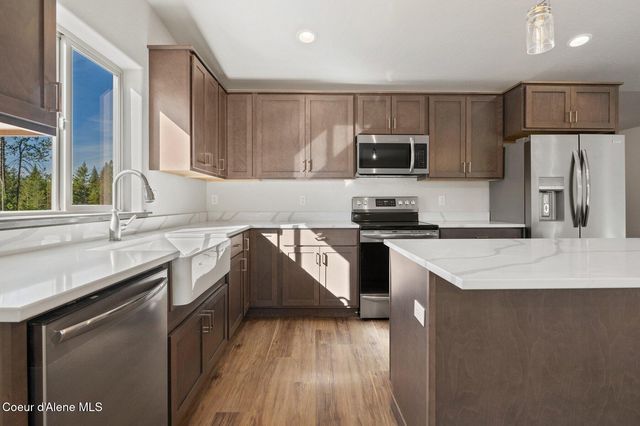 24883 N Old Hwy 95, Athol, ID 83801