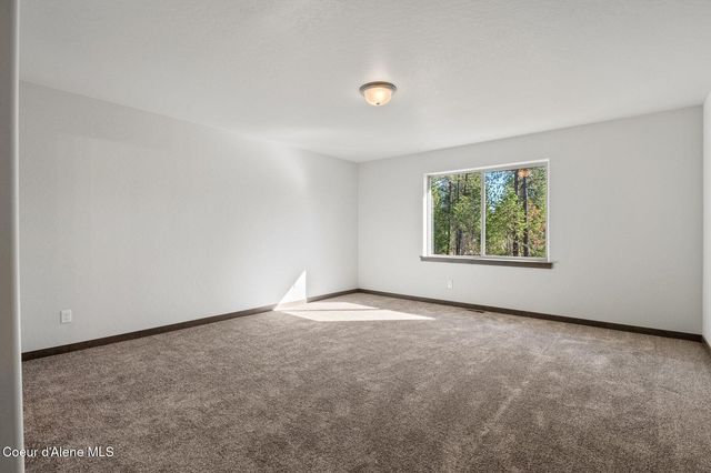 24883 N Old Hwy 95, Athol, ID 83801