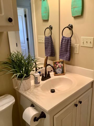 33 Cambrian Ridge, Petal, MS 39465