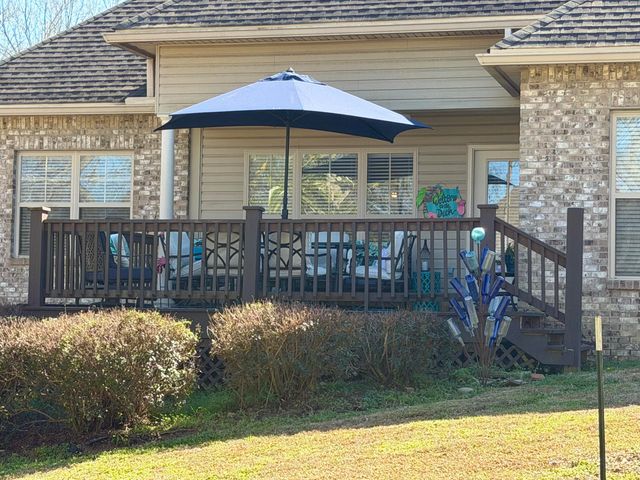 33 Cambrian Ridge, Petal, MS 39465