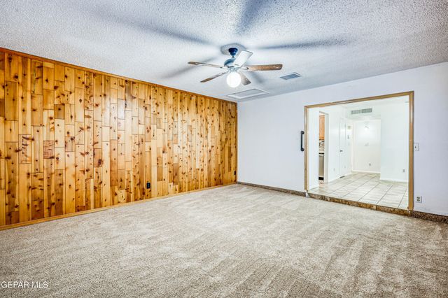 1619 DOUG OLSON Drive, El Paso, TX 79936